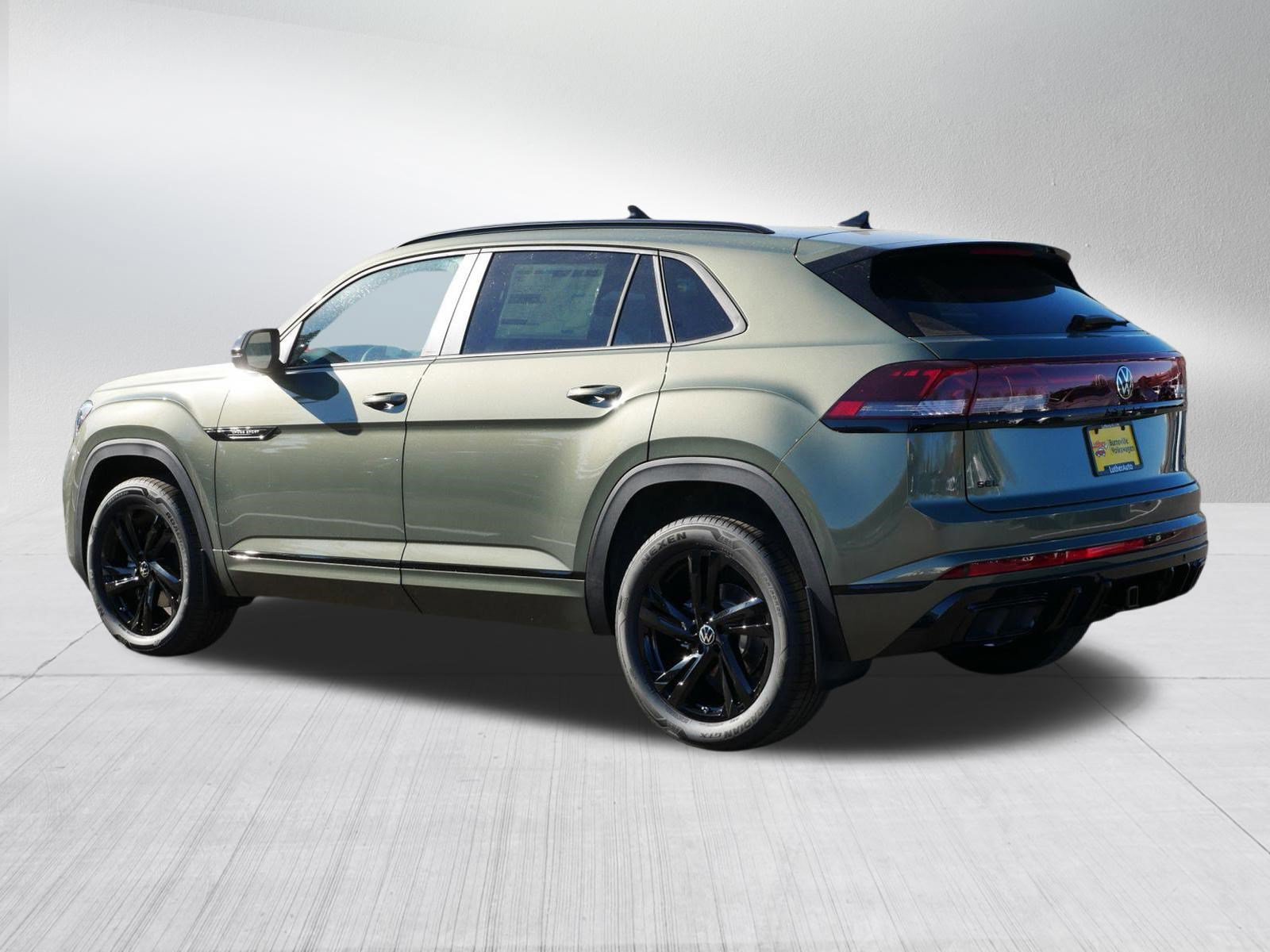 New 2026 Volkswagen Atlas Cross Sport SEL R-Line AWD/4WD image 3