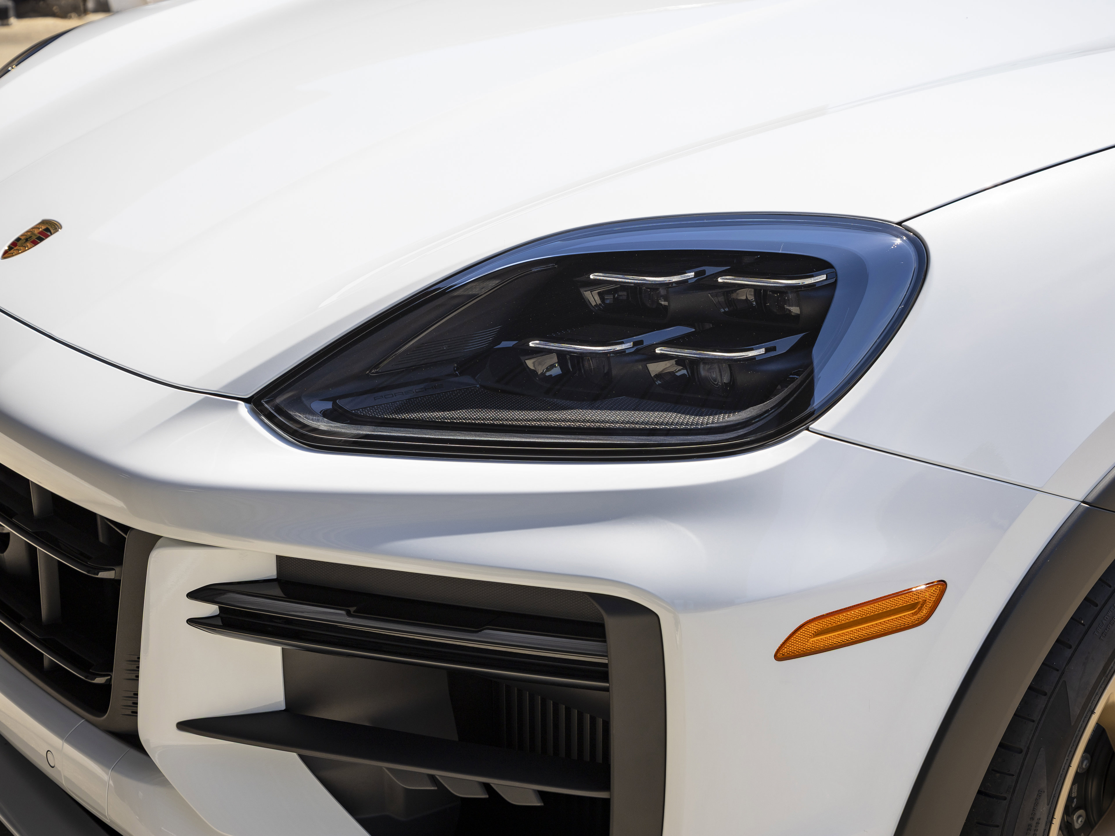 New 2026 Porsche Cayenne Turbo GT image 37