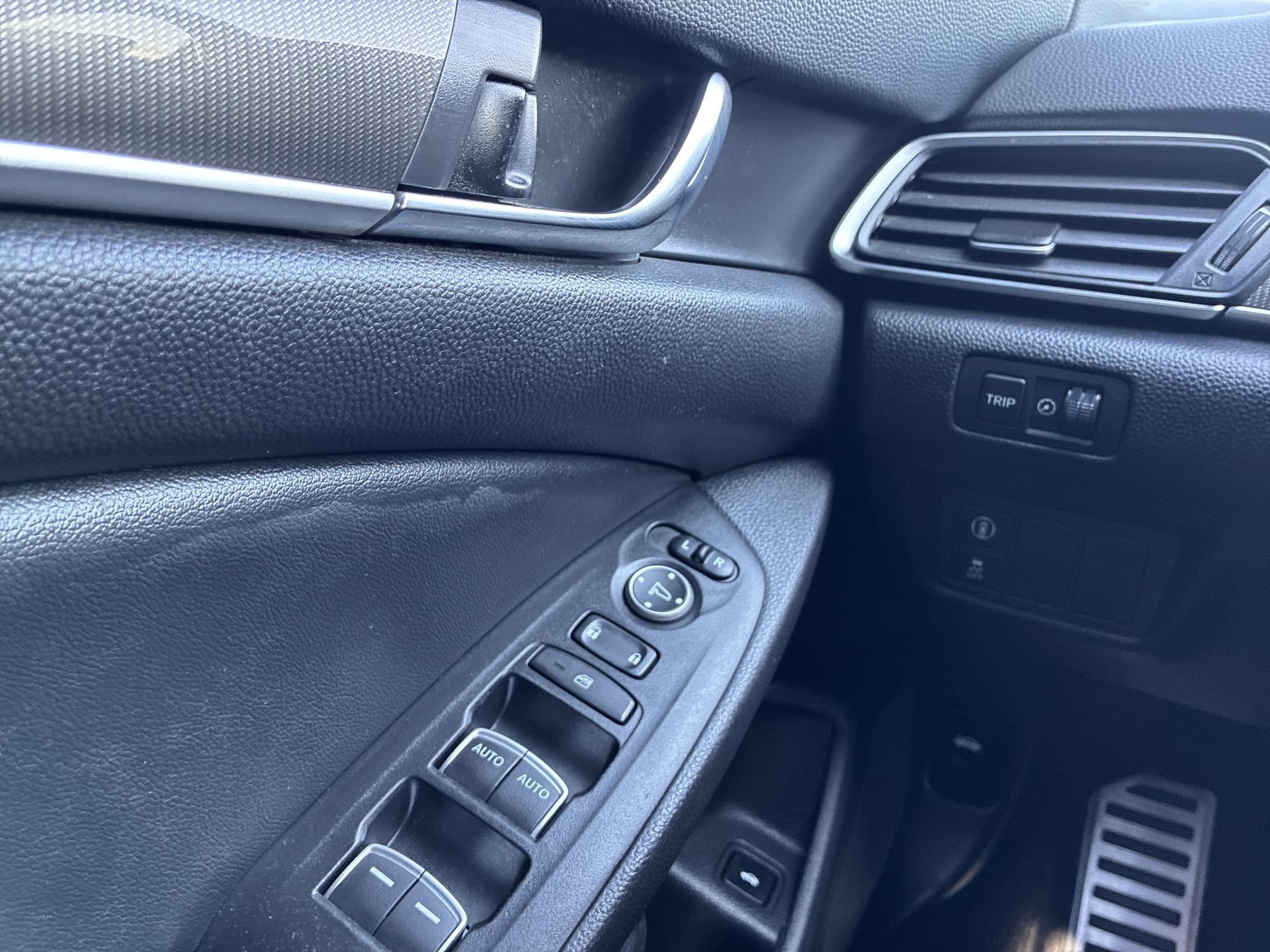 Certified 2022 Honda Accord Sport image 39