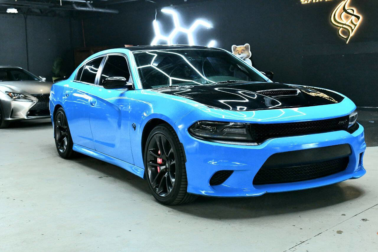 Used 2017 Dodge Charger SRT w/ Harman/Kardon Audio Group image 2