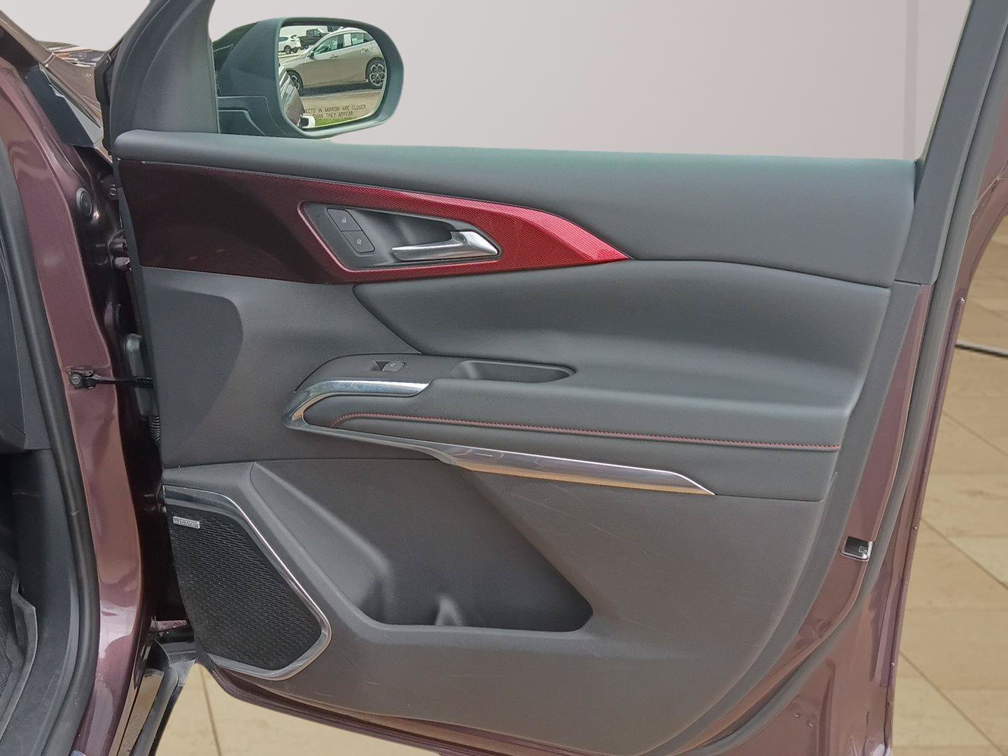 Used 2024 Chevrolet Traverse RS FWD image 81