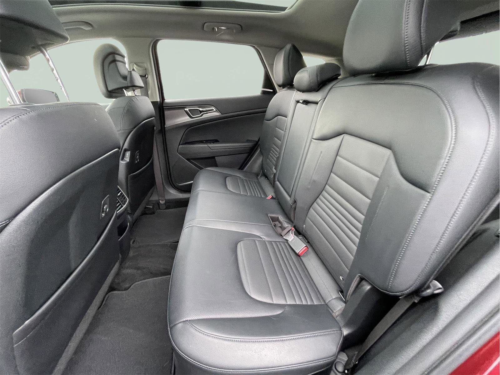 Used 2023 Kia Sportage SX Prestige image 16