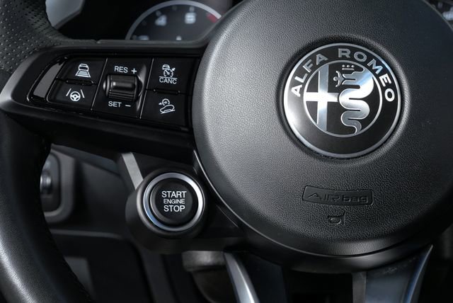 Used 2023 Alfa Romeo Stelvio Veloce image 12