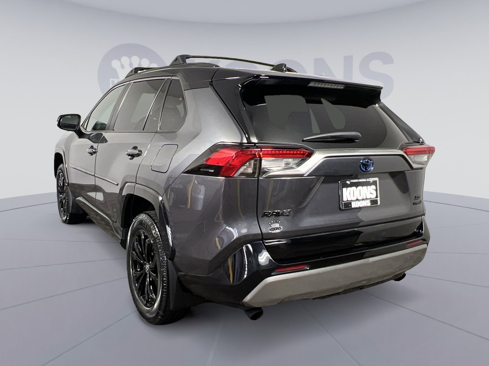 Used 2024 Toyota RAV4 XSE w/ Weather Package image 8