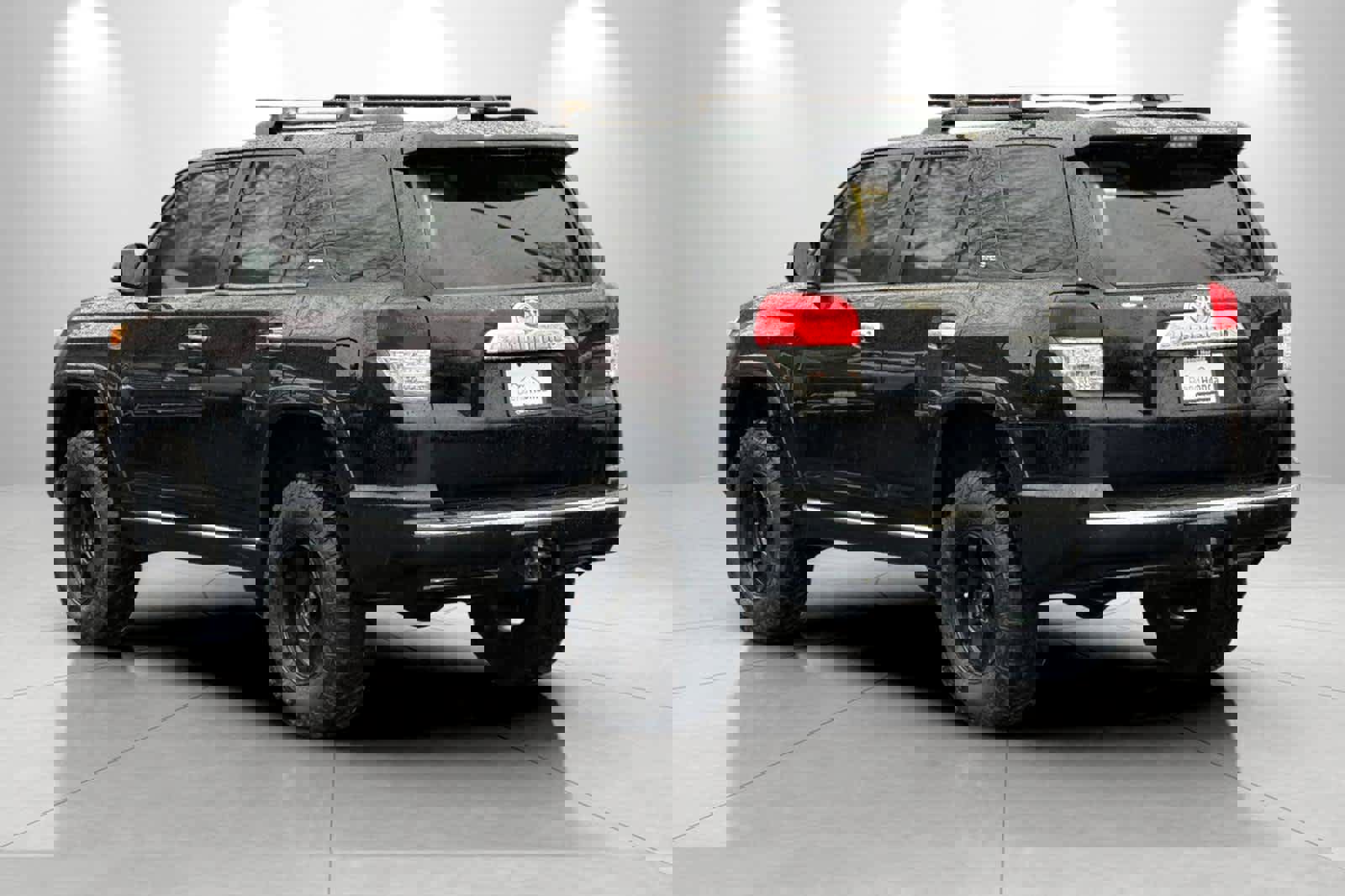 Used 2010 Toyota 4Runner SR5 w/ Premium Pkg w/Leather image 6