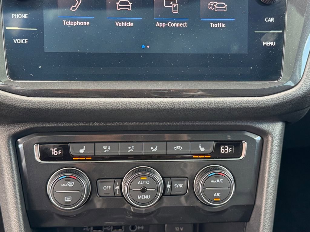 Used 2019 Volkswagen Tiguan SEL AWD/4WD image 17
