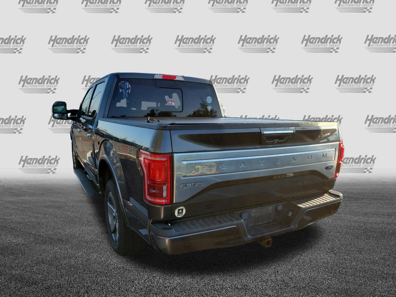 Used 2015 Ford F150 Platinum w/ Equipment Group 701A Luxury AWD/4WD image 8