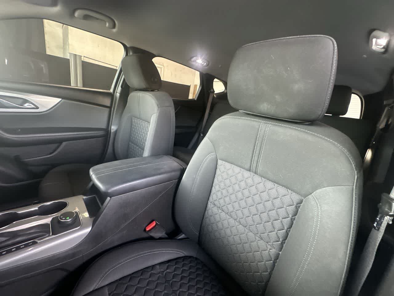 Used 2021 Chevrolet Blazer LT FWD image 14