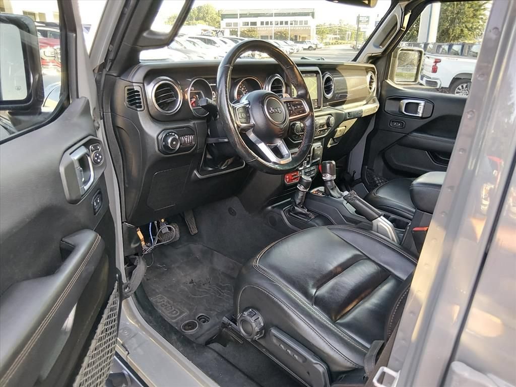 Used 2022 Jeep Wrangler Unlimited Rubicon w/ Trailer Tow Package AWD/4WD image 10