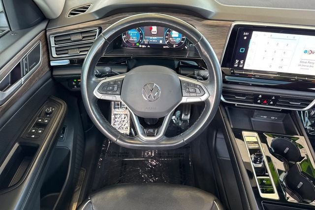 Used 2024 Volkswagen Atlas SEL Premium R-Line AWD/4WD image 16