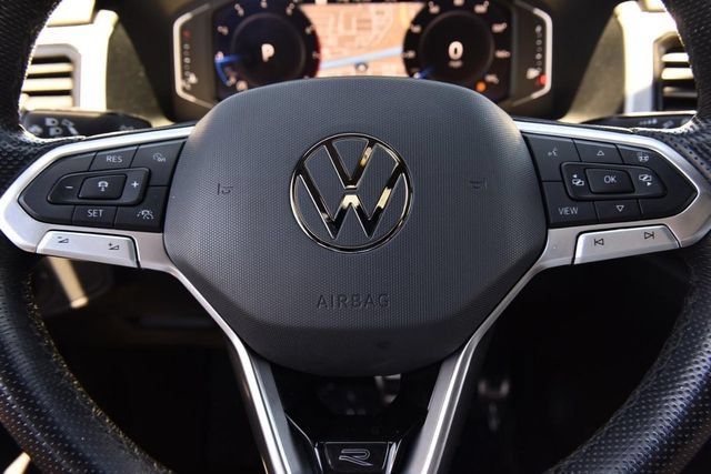 Certified 2023 Volkswagen Atlas Cross Sport SEL R-Line AWD/4WD image 18