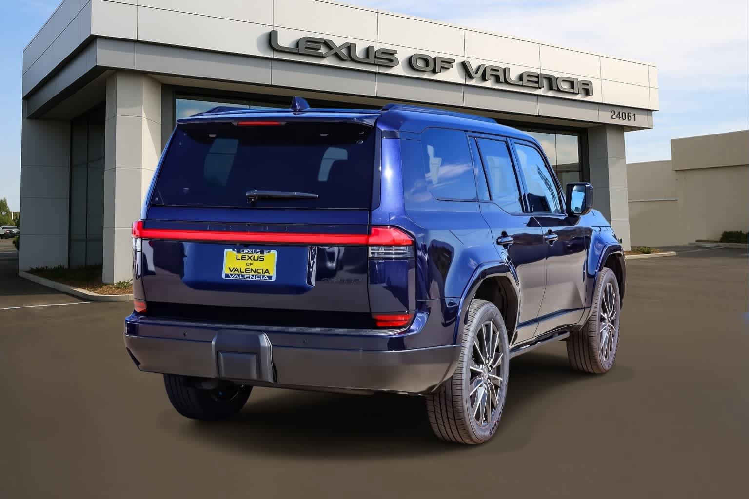 New 2026 Lexus GX 550 w/ Cold Area Package AWD/4WD image 4