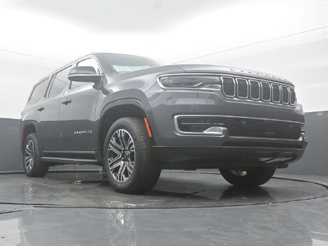 Used 2025 Jeep Wagoneer 4WD image 52