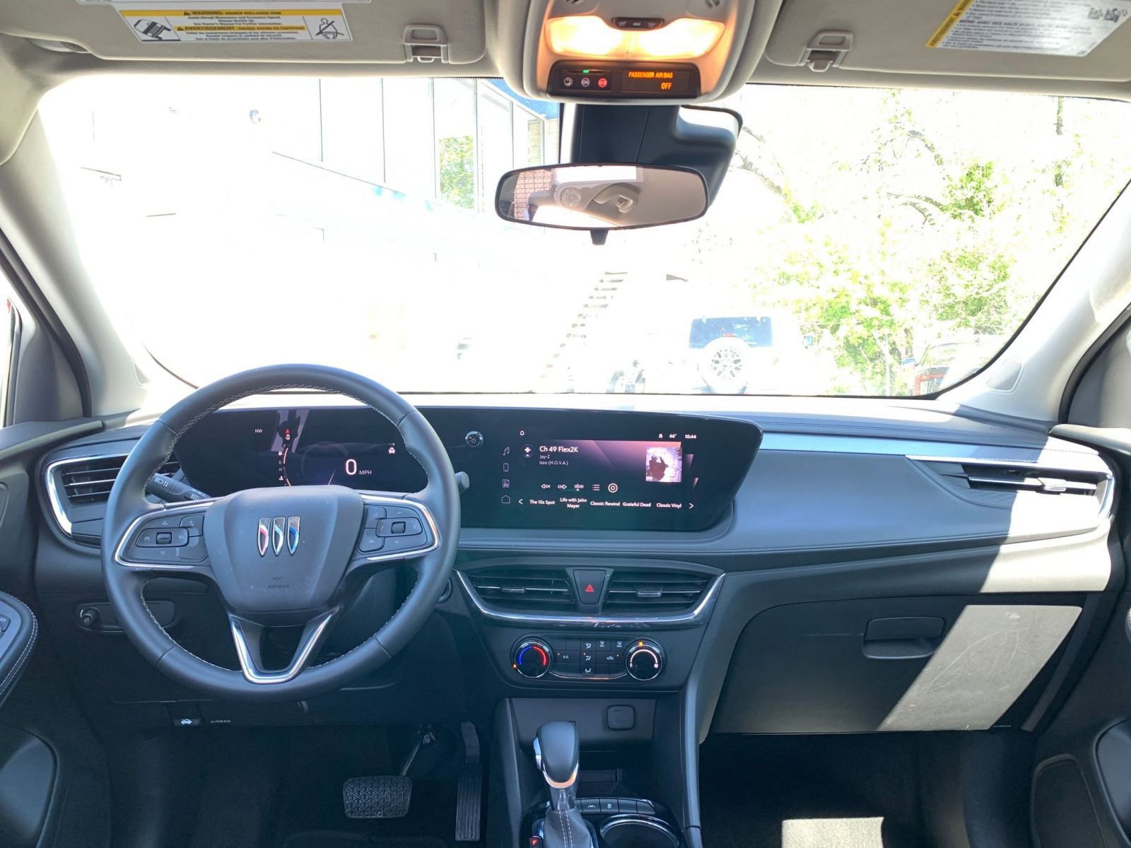 Used 2025 Buick Encore GX Preferred image 32