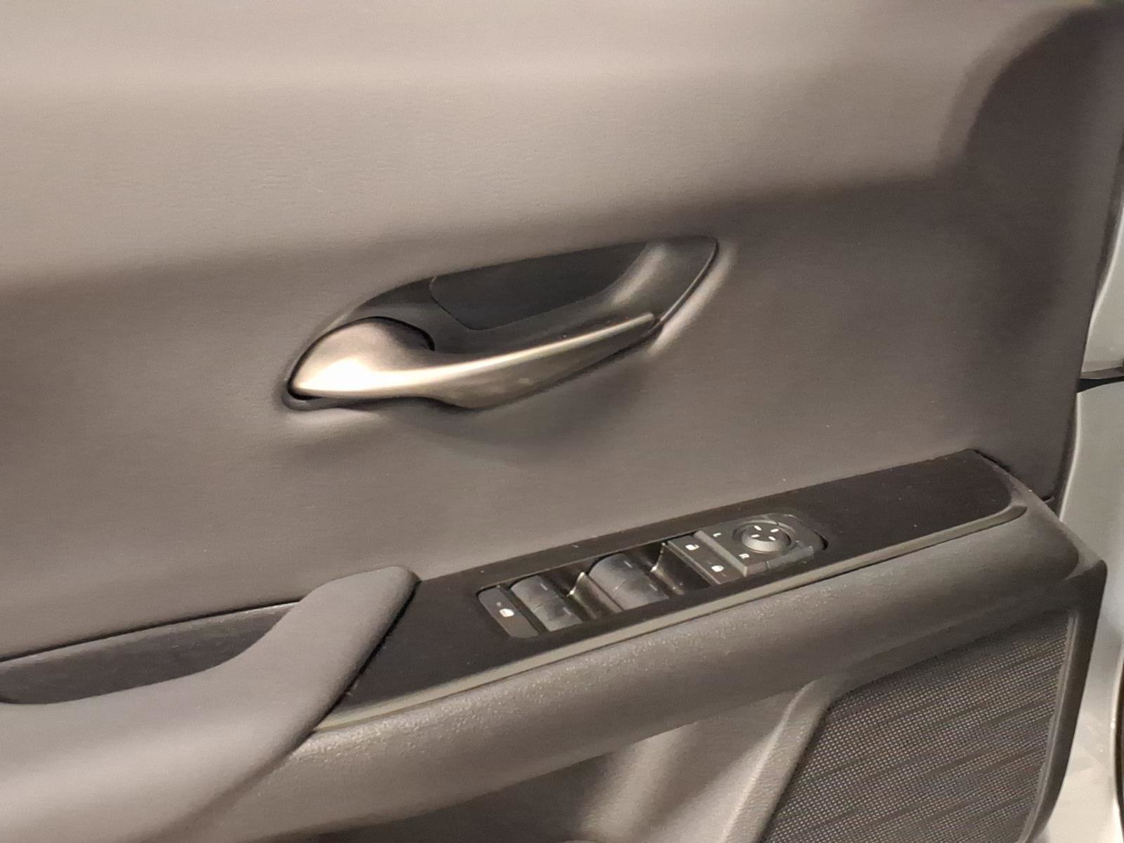 New 2026 Lexus UX 300h AWD image 4