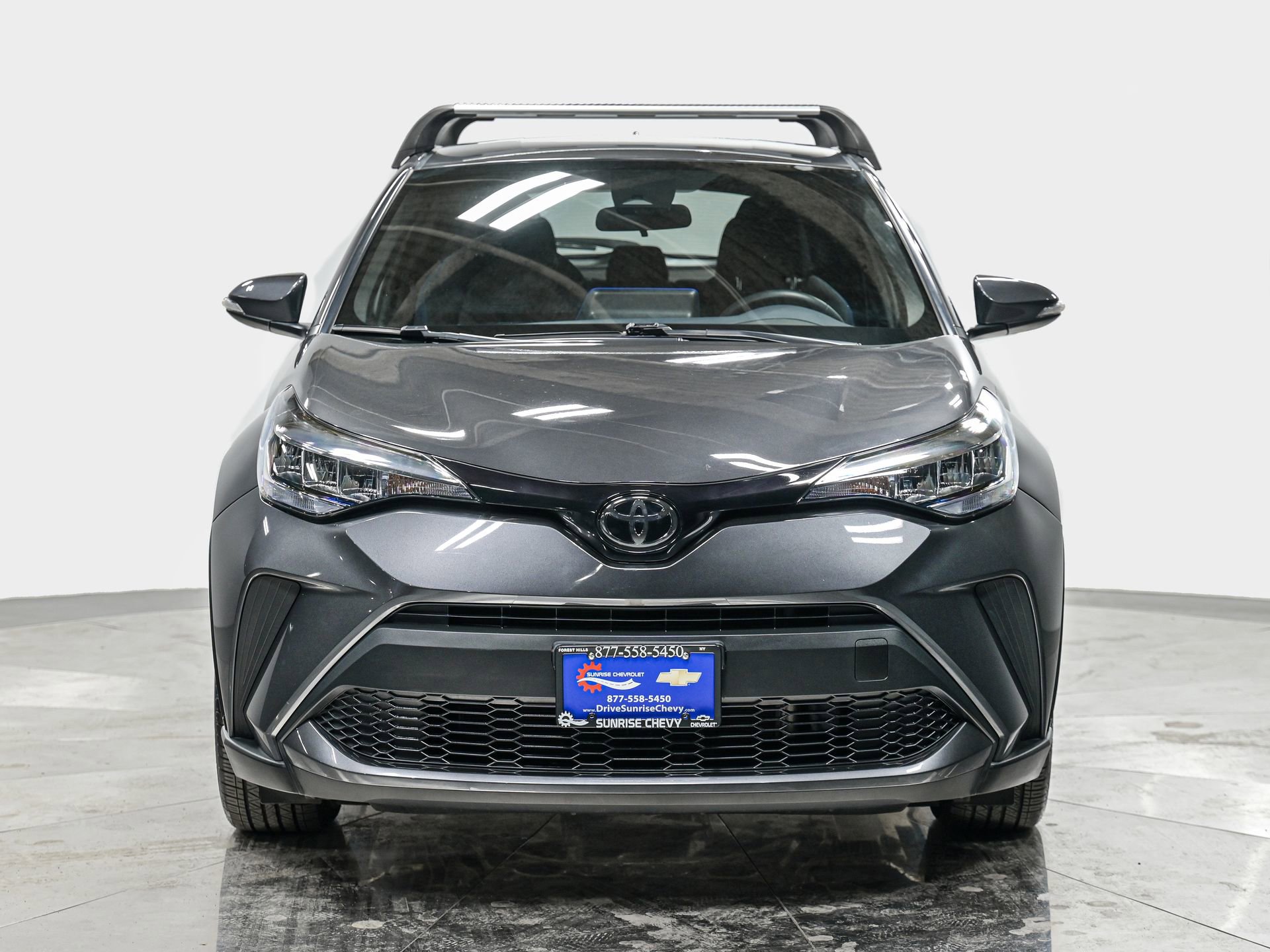 Used 2022 Toyota C-HR XLE image 10