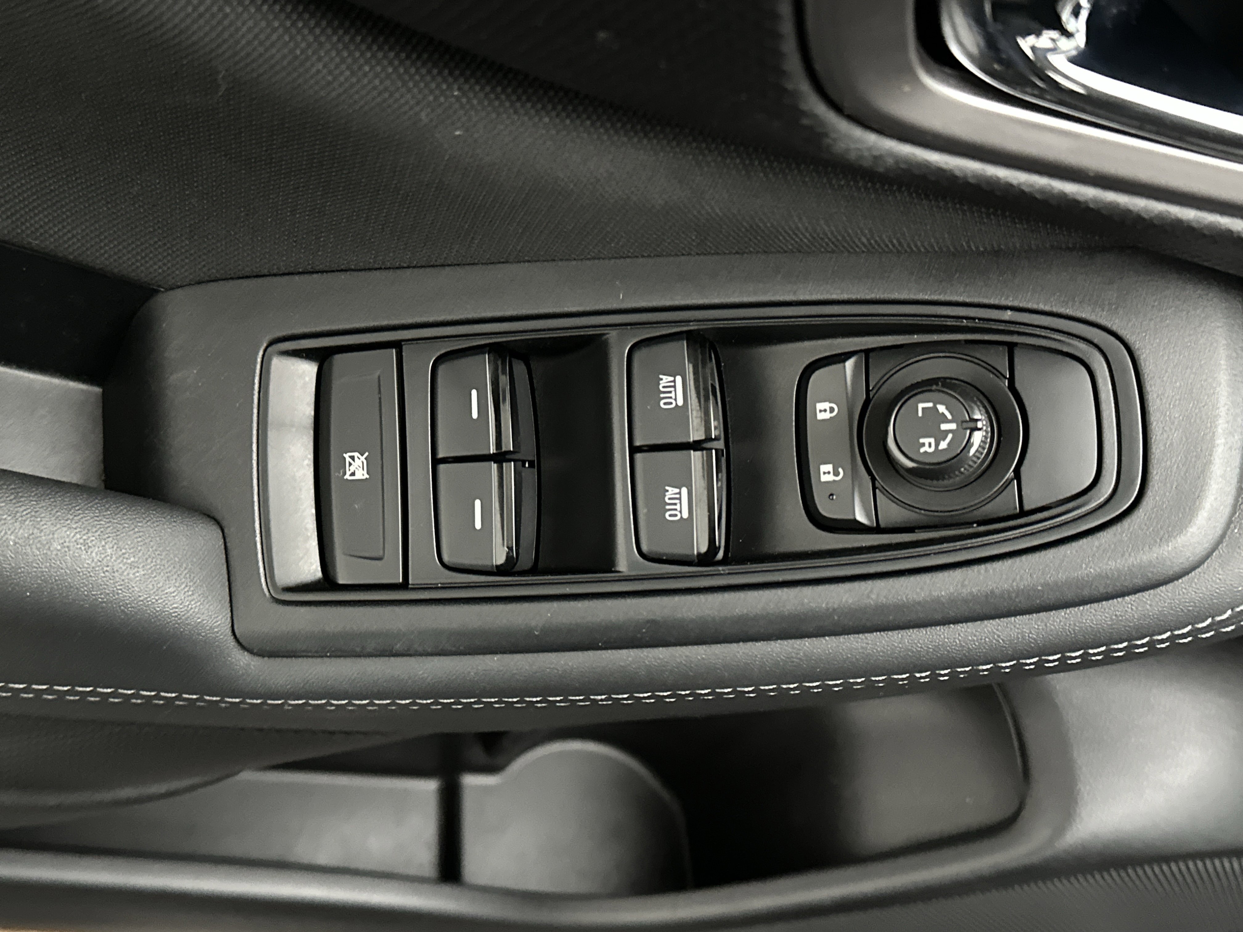 Used 2023 Subaru Forester Premium image 19