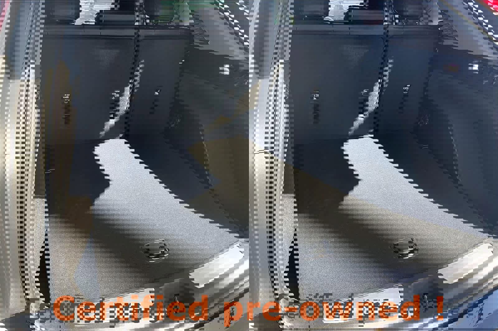 Certified 2025 Cadillac Optiq Sport 1 w/ LPO, ONYX Package image 19