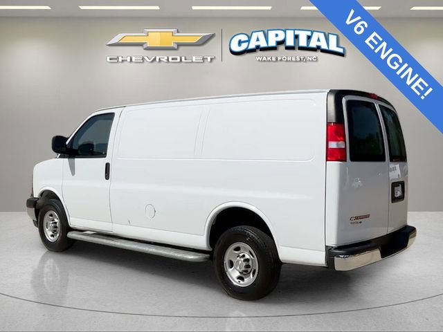 Used 2024 Chevrolet Express 2500 w/ Driver Convenience Package RWD image 3
