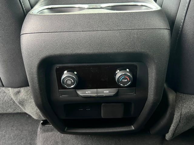 New 2026 Chevrolet Traverse Z71 w/ Enhanced Driving Package image 13