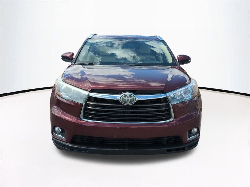 Used 2015 Toyota Highlander Limited w/ Driver Technology Package image 3