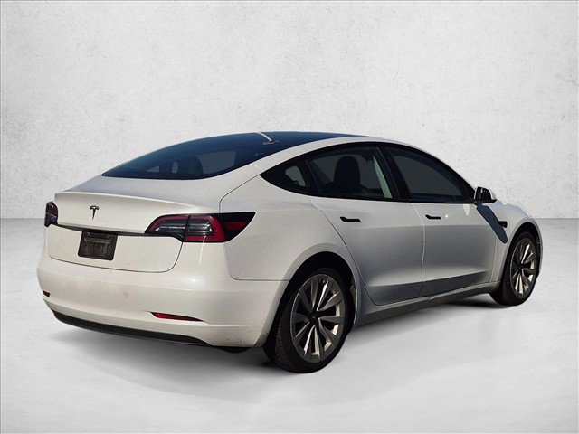 Used 2023 Tesla Model 3 Standard Range RWD image 5