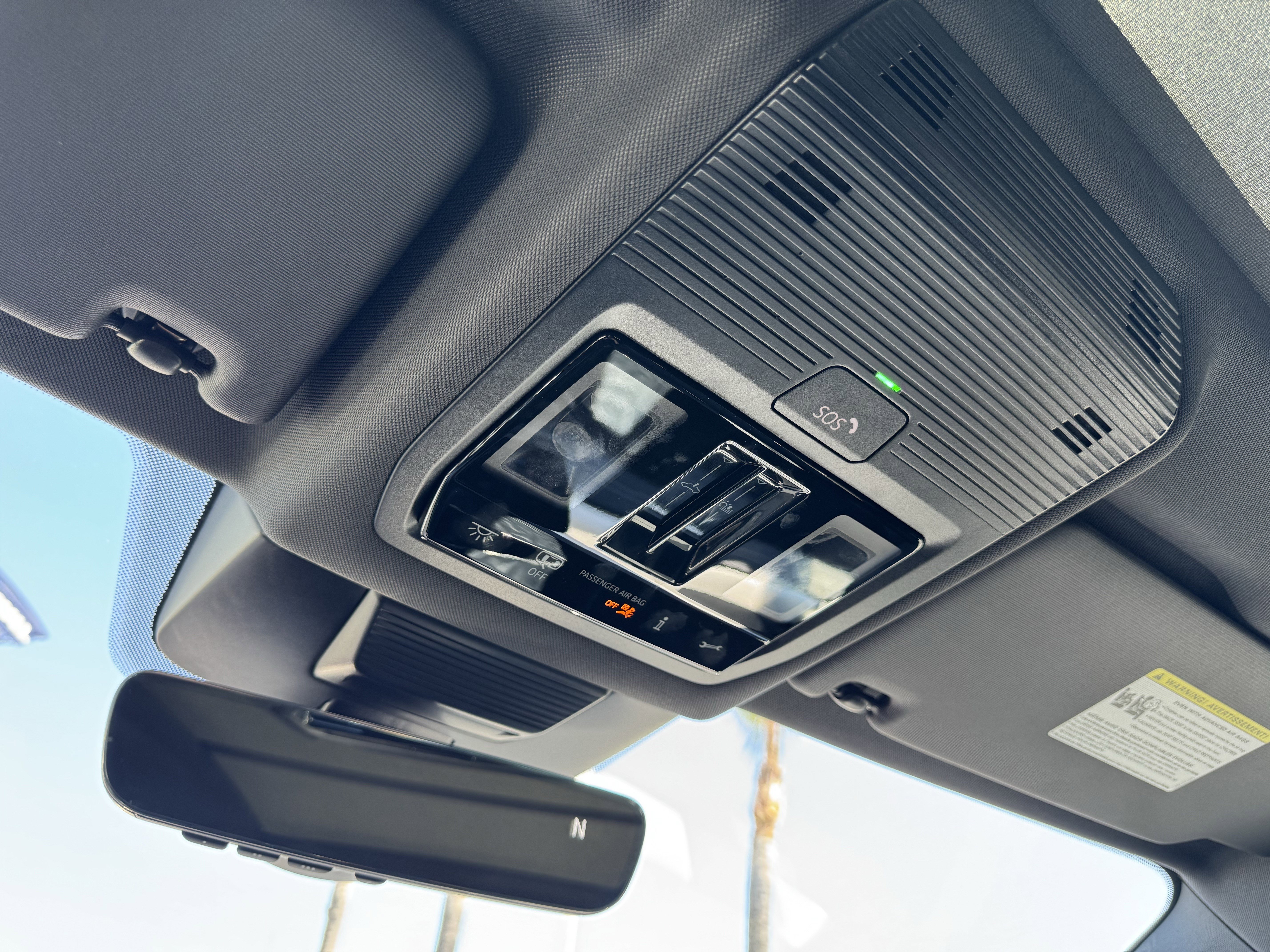 Certified 2026 Volkswagen Tiguan SE R-Line AWD/4WD image 30