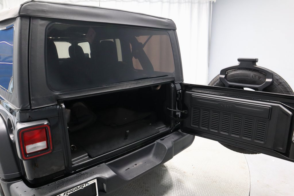 Used 2023 Jeep Wrangler Sport image 15