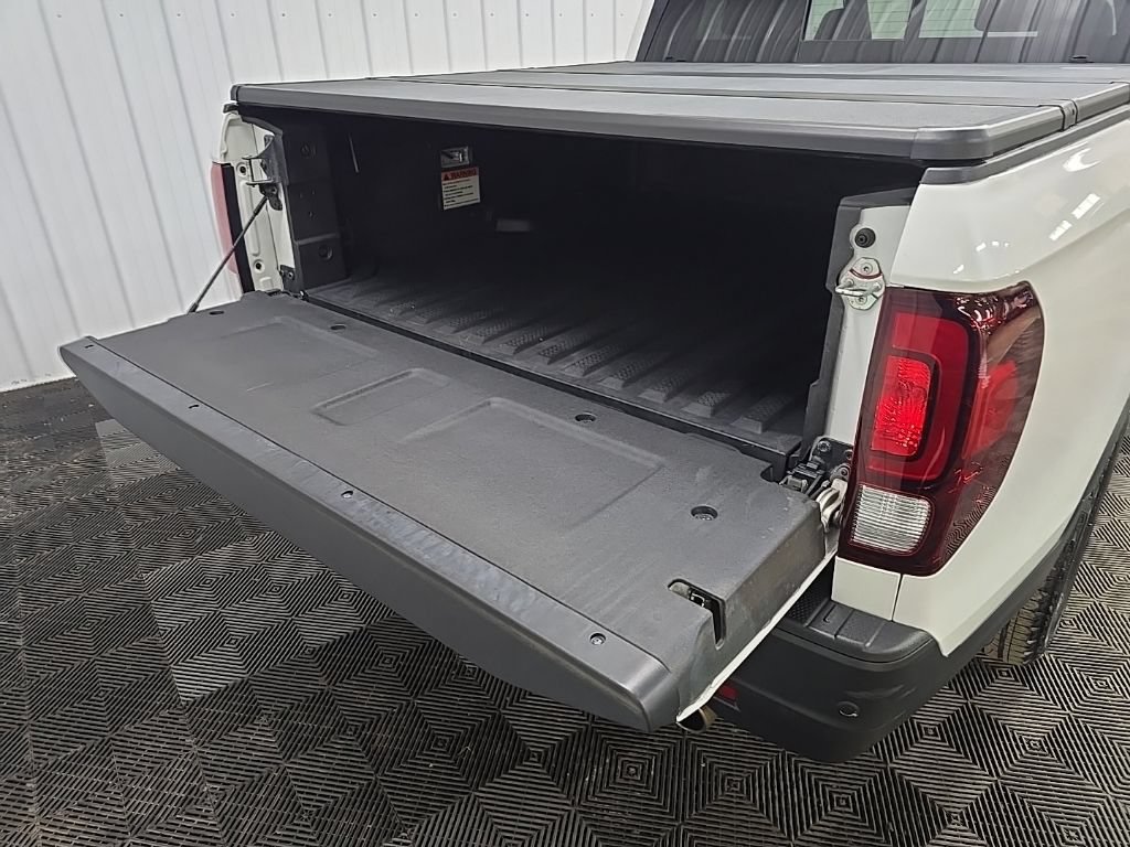 Used 2023 Honda Ridgeline RTL-E image 11