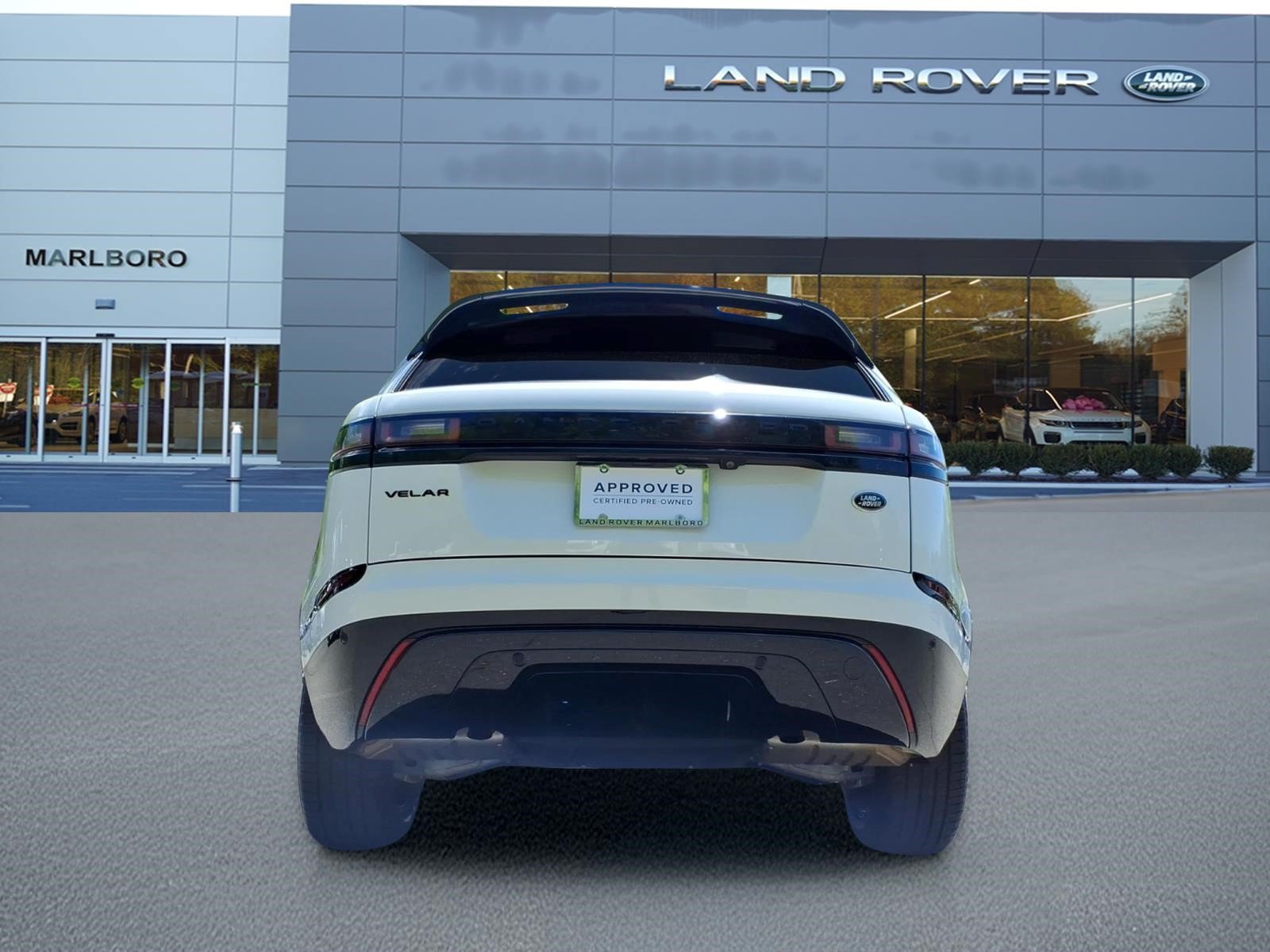 Certified 2022 Land Rover Range Rover Velar R-Dynamic S AWD/4WD image 7