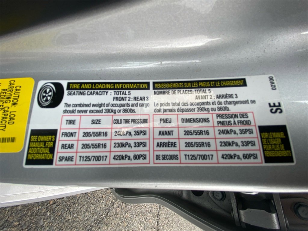 Used 2025 Toyota Corolla LE image 24