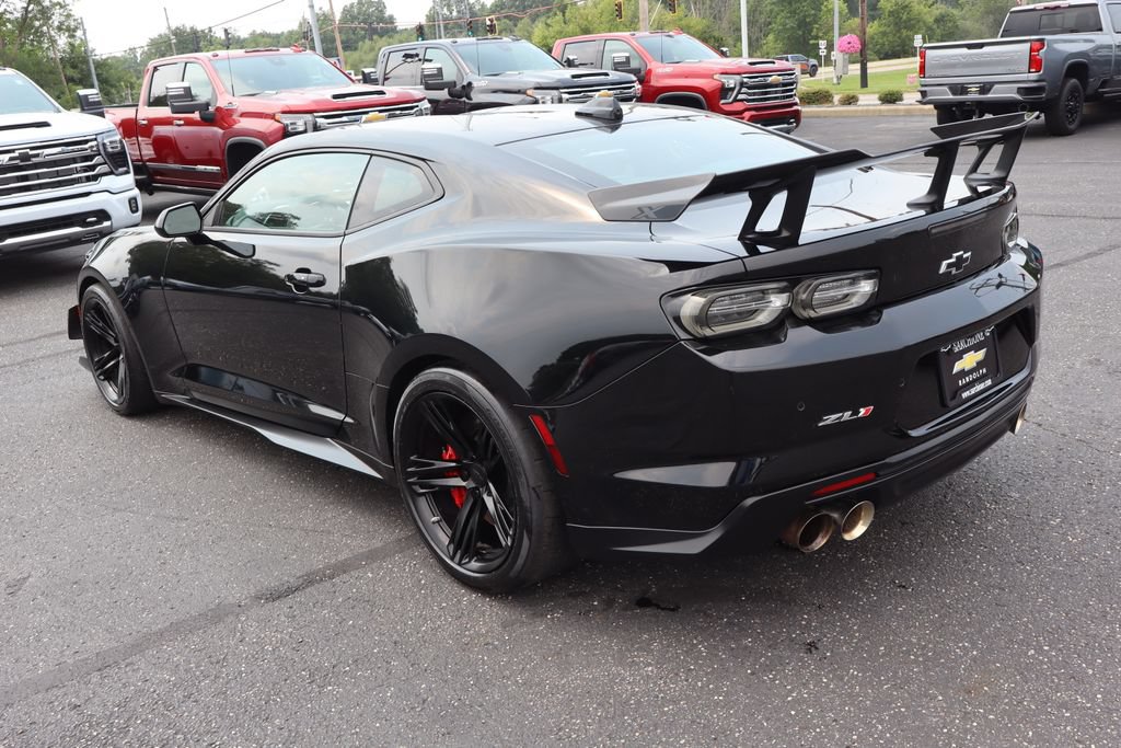 Used 2022 Chevrolet Camaro ZL1 RWD image 3