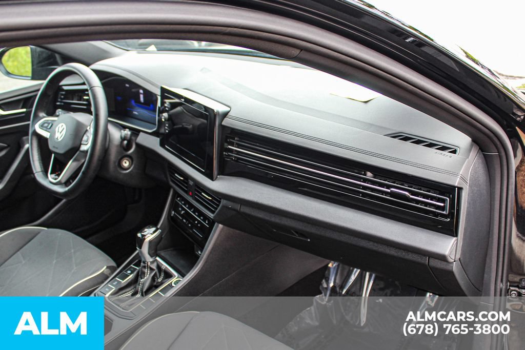 Used 2025 Volkswagen Jetta Sport FWD image 22