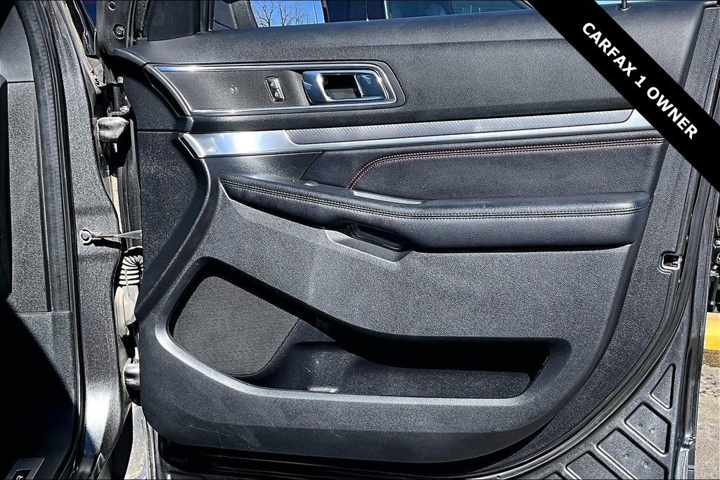 Used 2018 Ford Explorer Sport w/ Equipment Group 401A image 28
