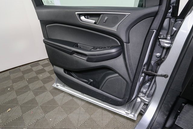 Used 2023 Ford Edge SEL w/ Convenience Package image 35