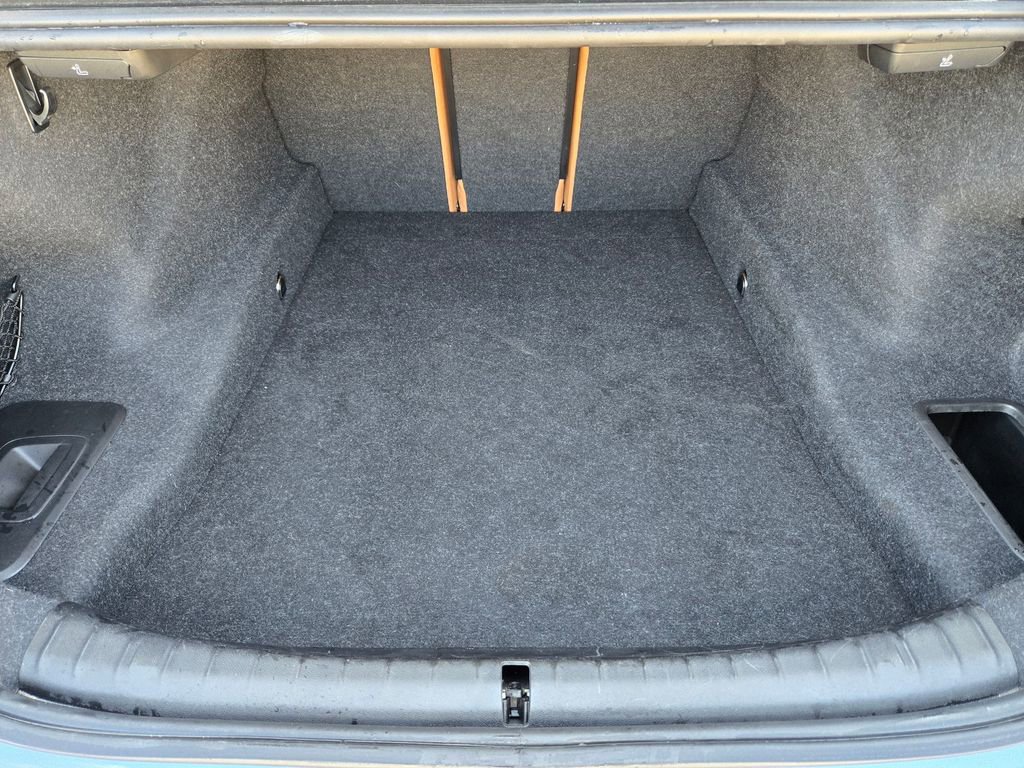 Used 2023 BMW 540i xDrive w/ Executive Package image 31