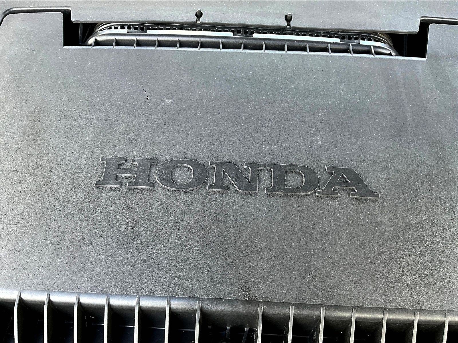 Used 2023 Honda Pilot Touring image 32