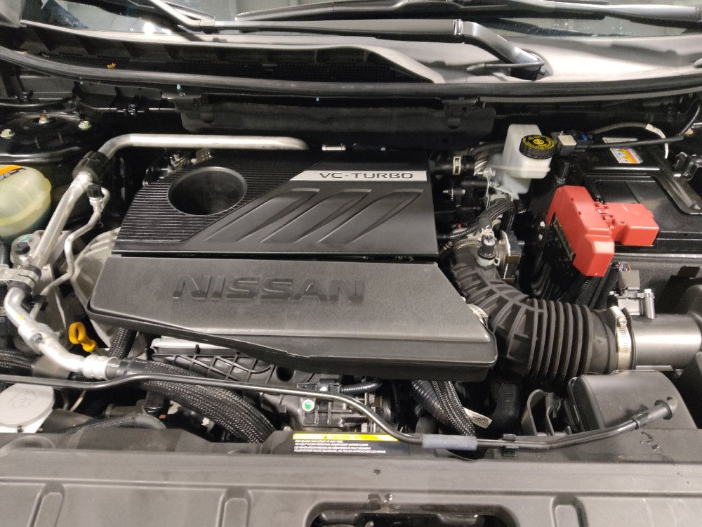 Used 2023 Nissan Rogue SV image 30