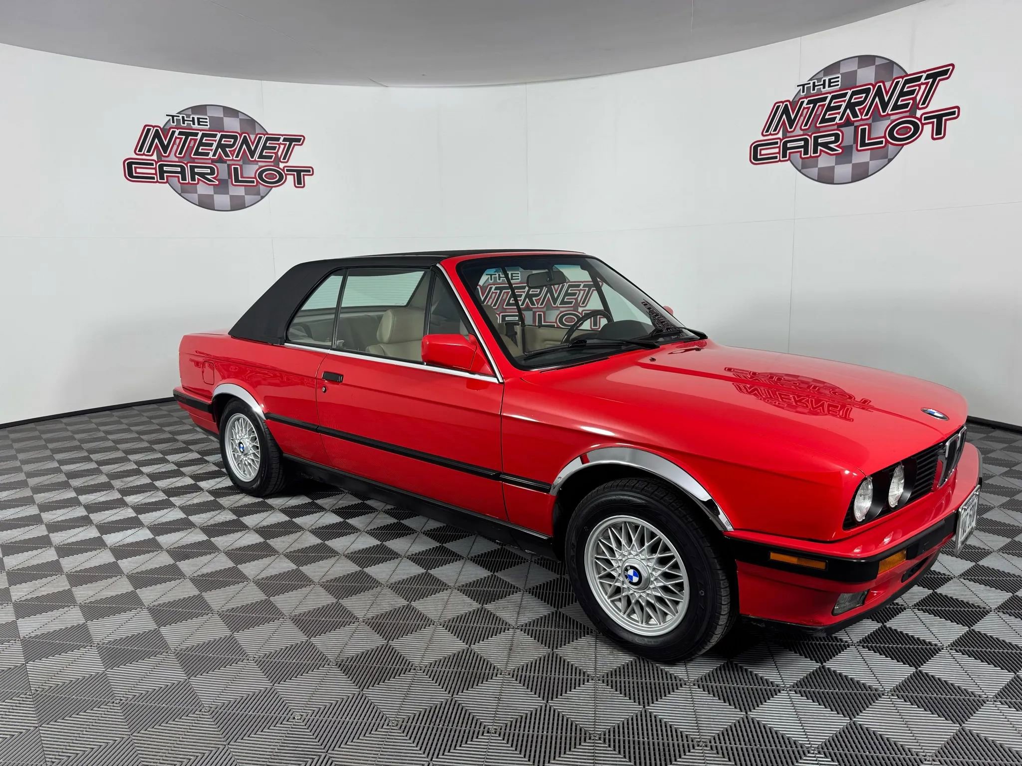 Used 1991 BMW 325i Convertible image 10
