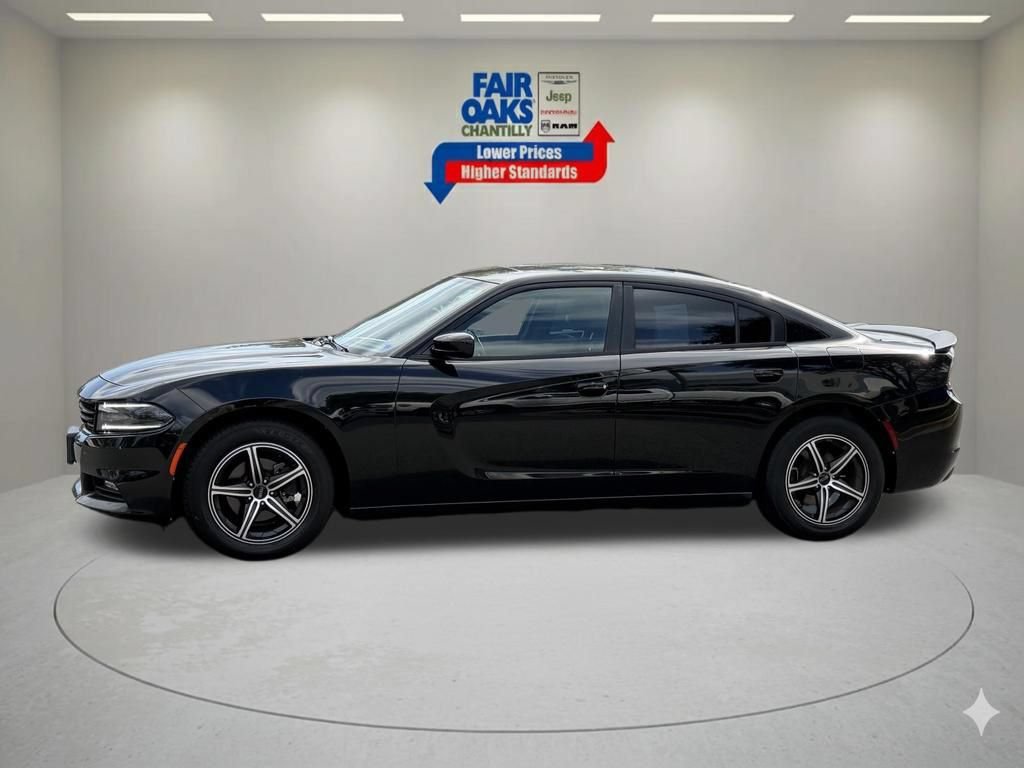 Used 2016 Dodge Charger SXT w/ Blacktop Package RWD image 12