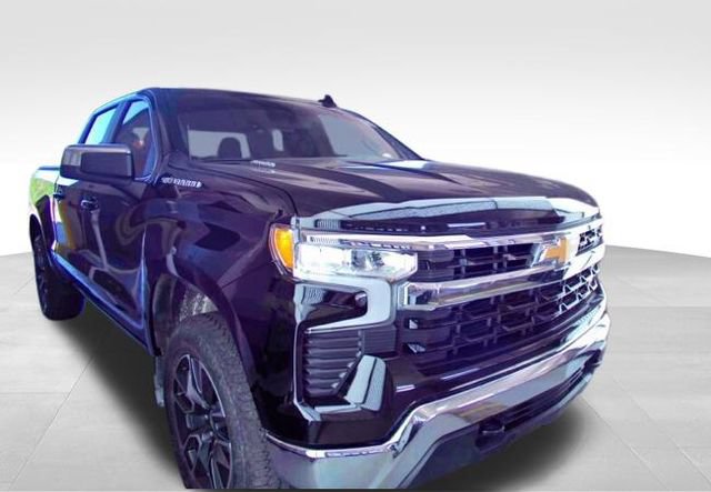 Used 2024 Chevrolet Silverado 1500 LT AWD/4WD image 2