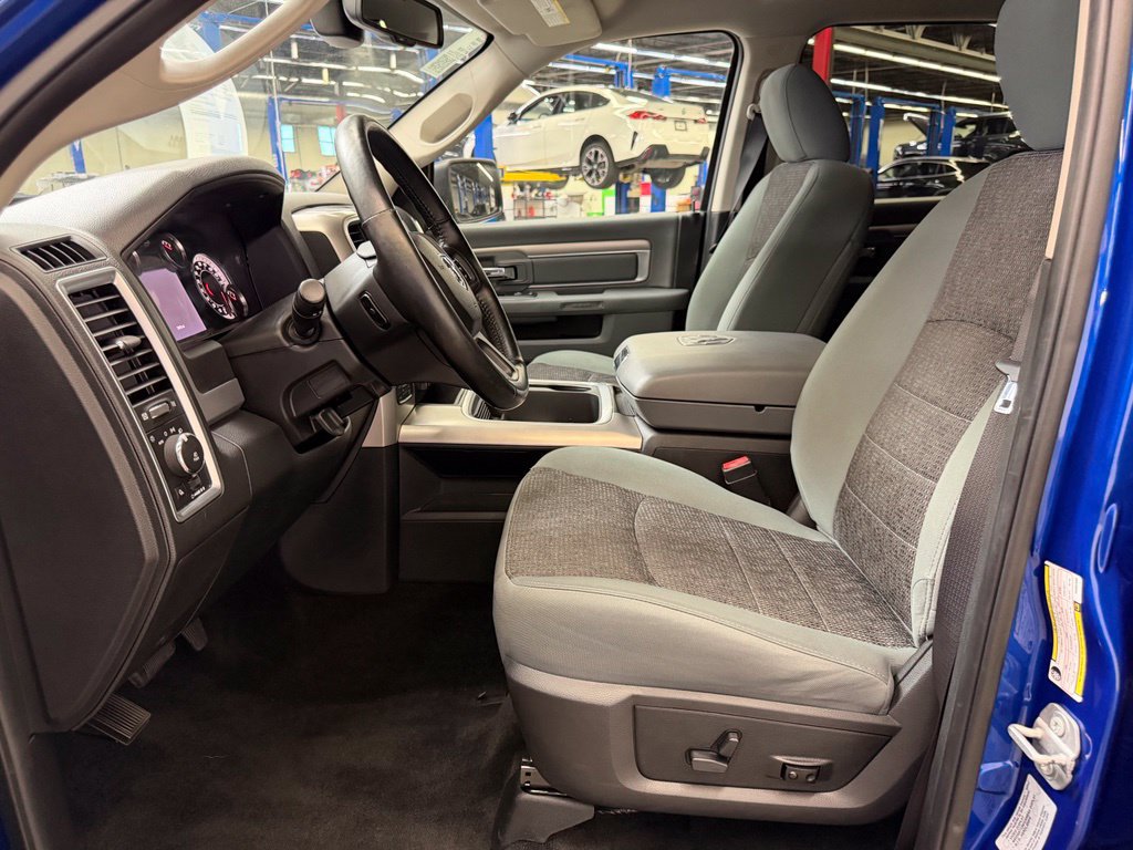 Used 2017 RAM 1500 Big Horn AWD/4WD image 14