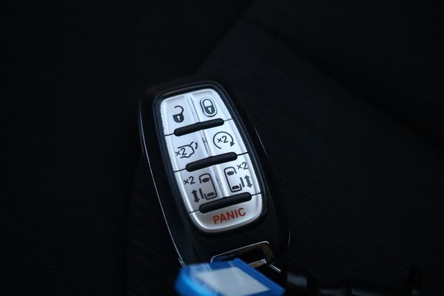 Used 2023 Chrysler Voyager LX image 25