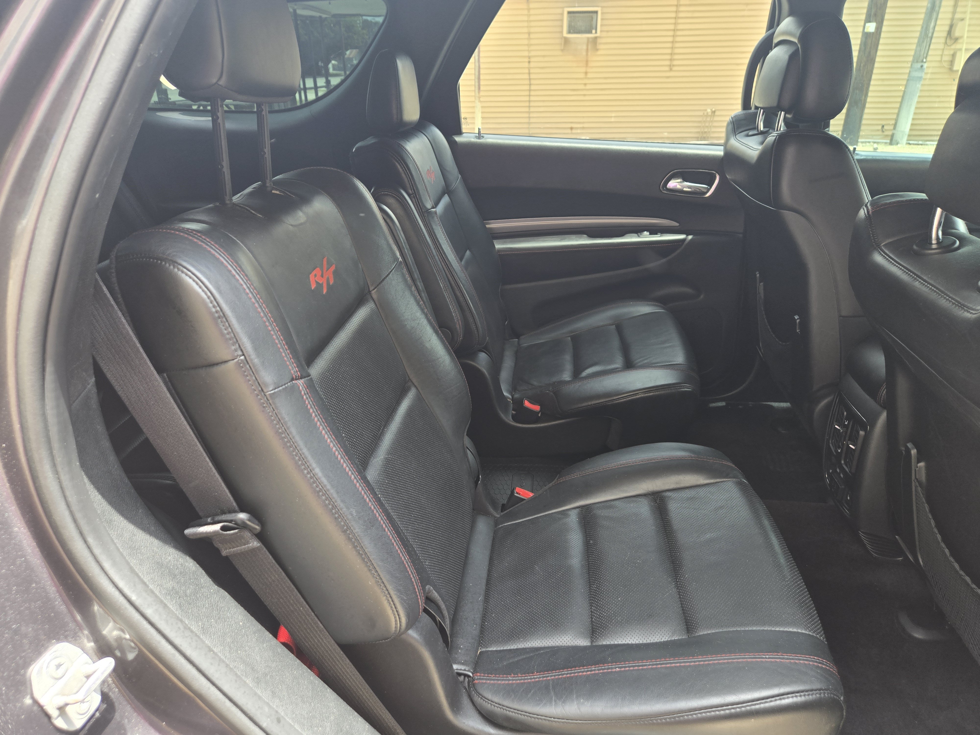 Used 2018 Dodge Durango R/T w/ Blacktop Package RWD image 12