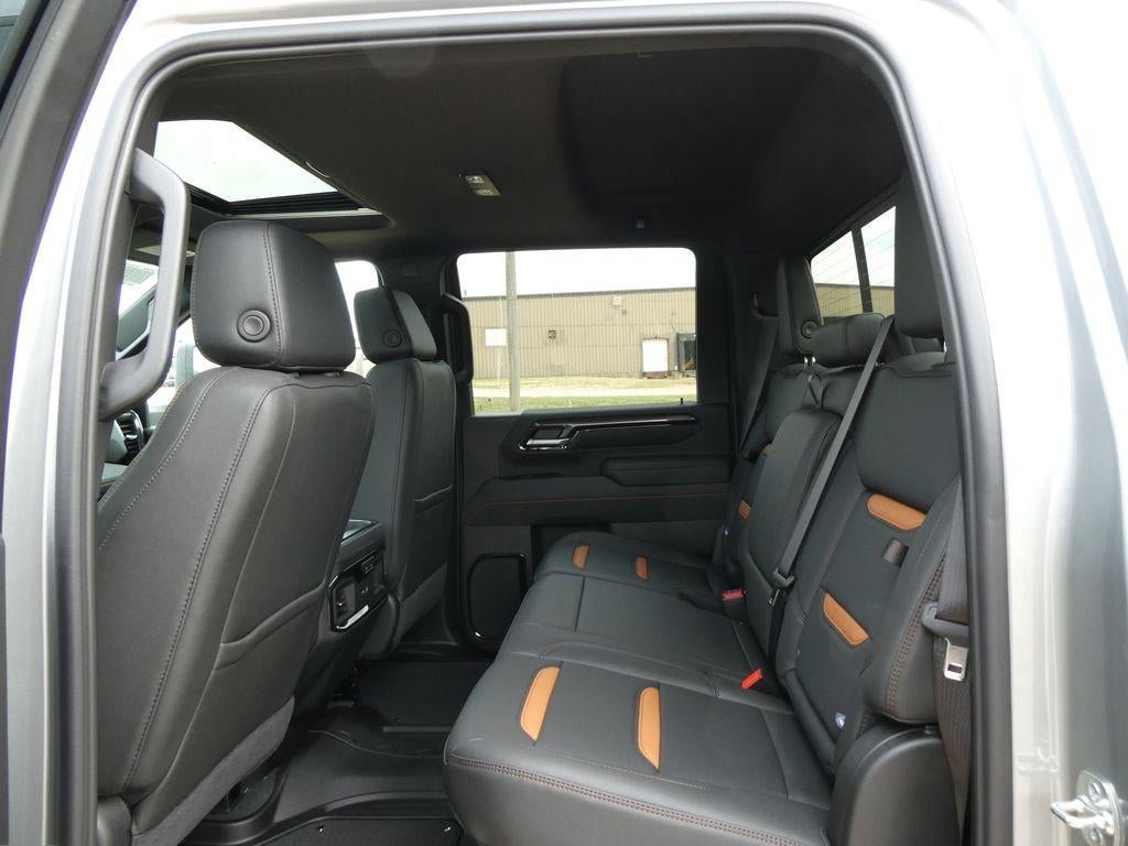 New 2026 GMC Sierra 2500 AT4 w/ AT4 Premium Plus Package AWD/4WD image 15