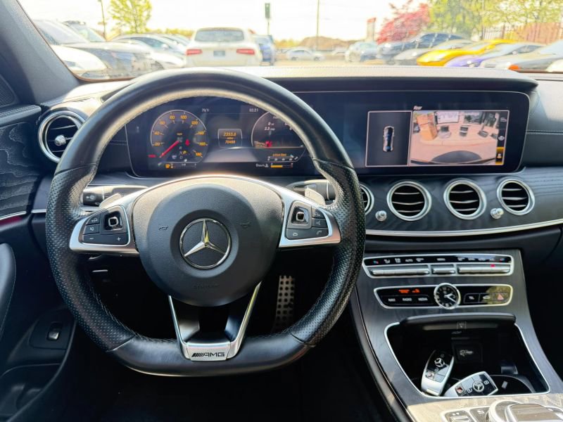 Used 2018 Mercedes-Benz E 43 AMG 4MATIC Sedan image 19