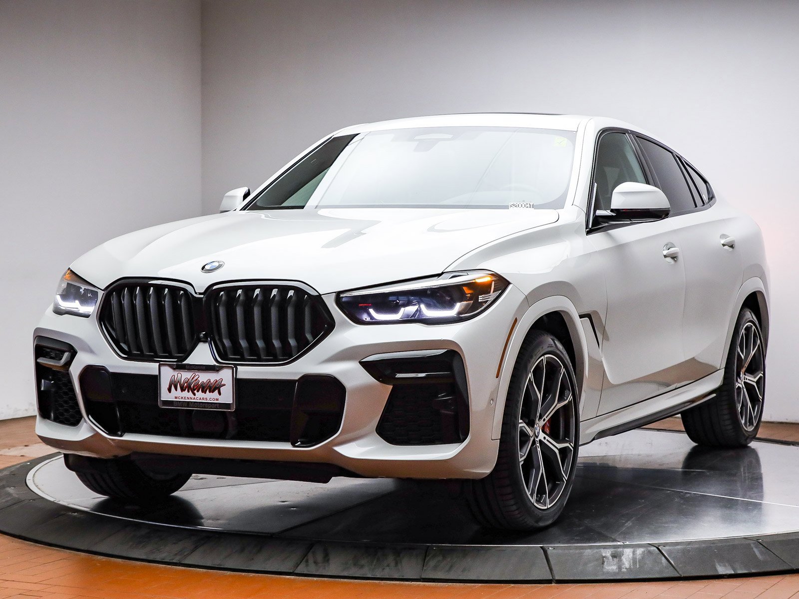 Used 2022 BMW X6 xDrive40i w/ M Sport Package