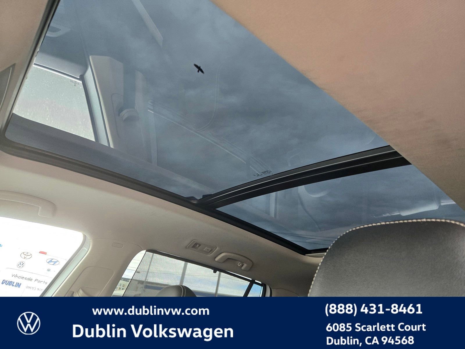 Used 2022 Volkswagen Atlas SEL Premium AWD/4WD image 19