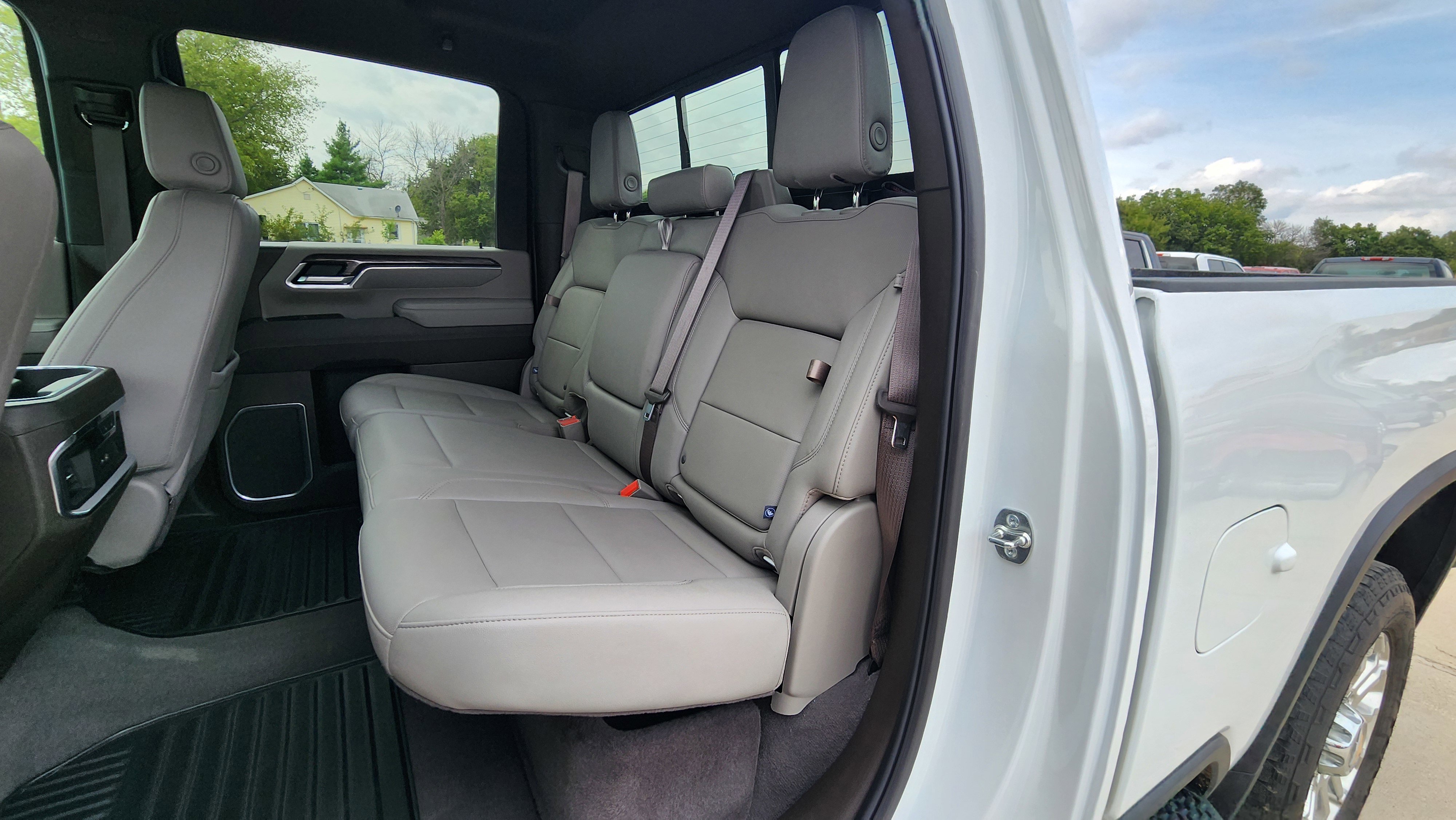 Certified 2025 Chevrolet Silverado 3500 LTZ w/ LTZ Premium Package image 18