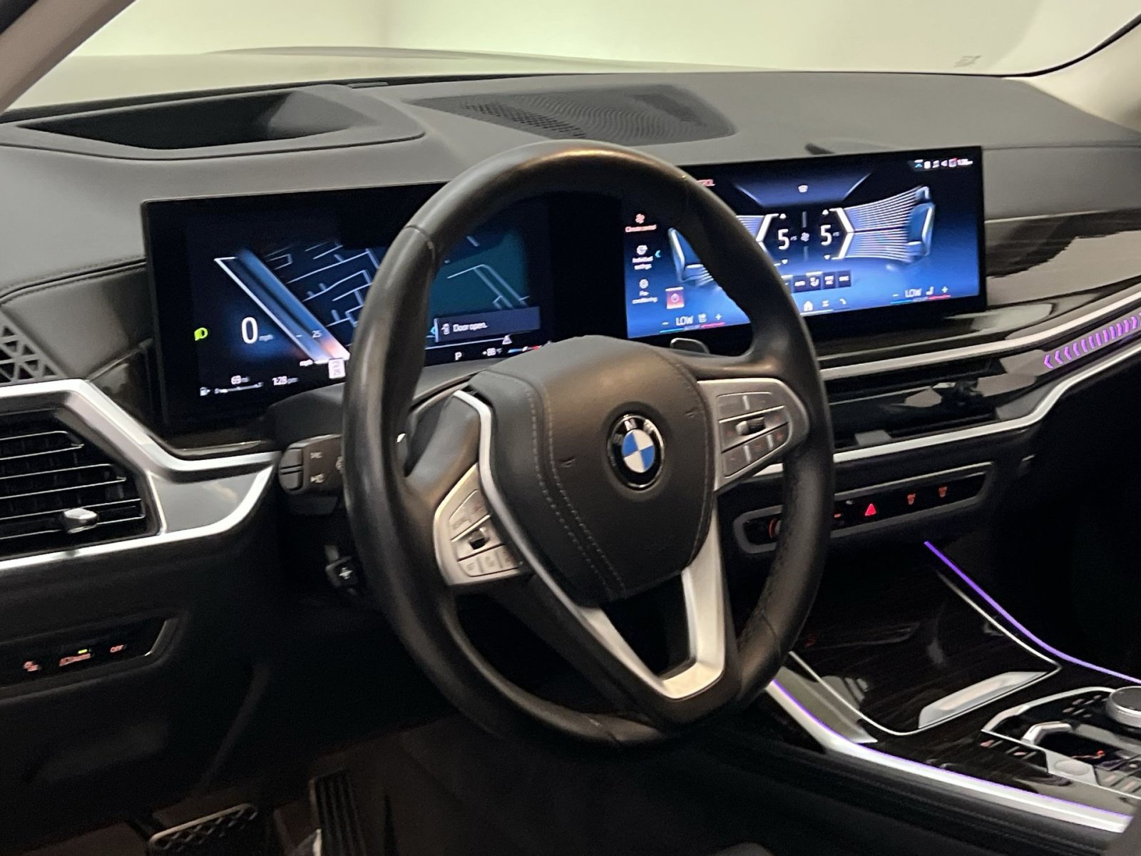 Used 2024 BMW X7 xDrive40i AWD/4WD image 15